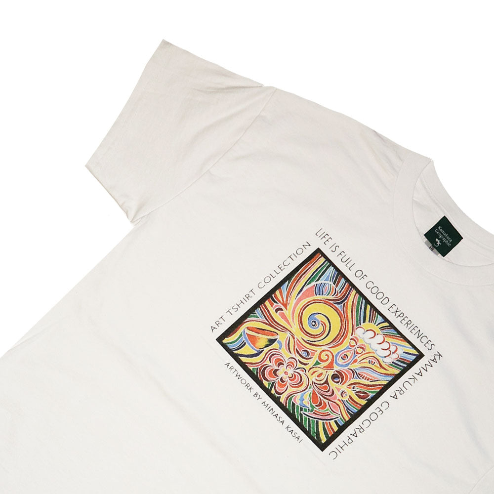 鎌T-Shirts アートセレクション Life is full of good experience / Artist : Minasa Kasai ハンドライティングアート ベルリンアーティスト