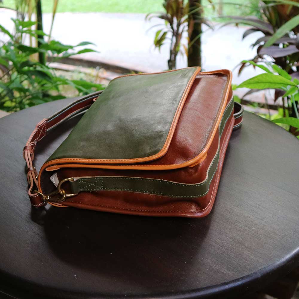 ペニシュミント革鞄 | グラブショルダー Grab Shoulder