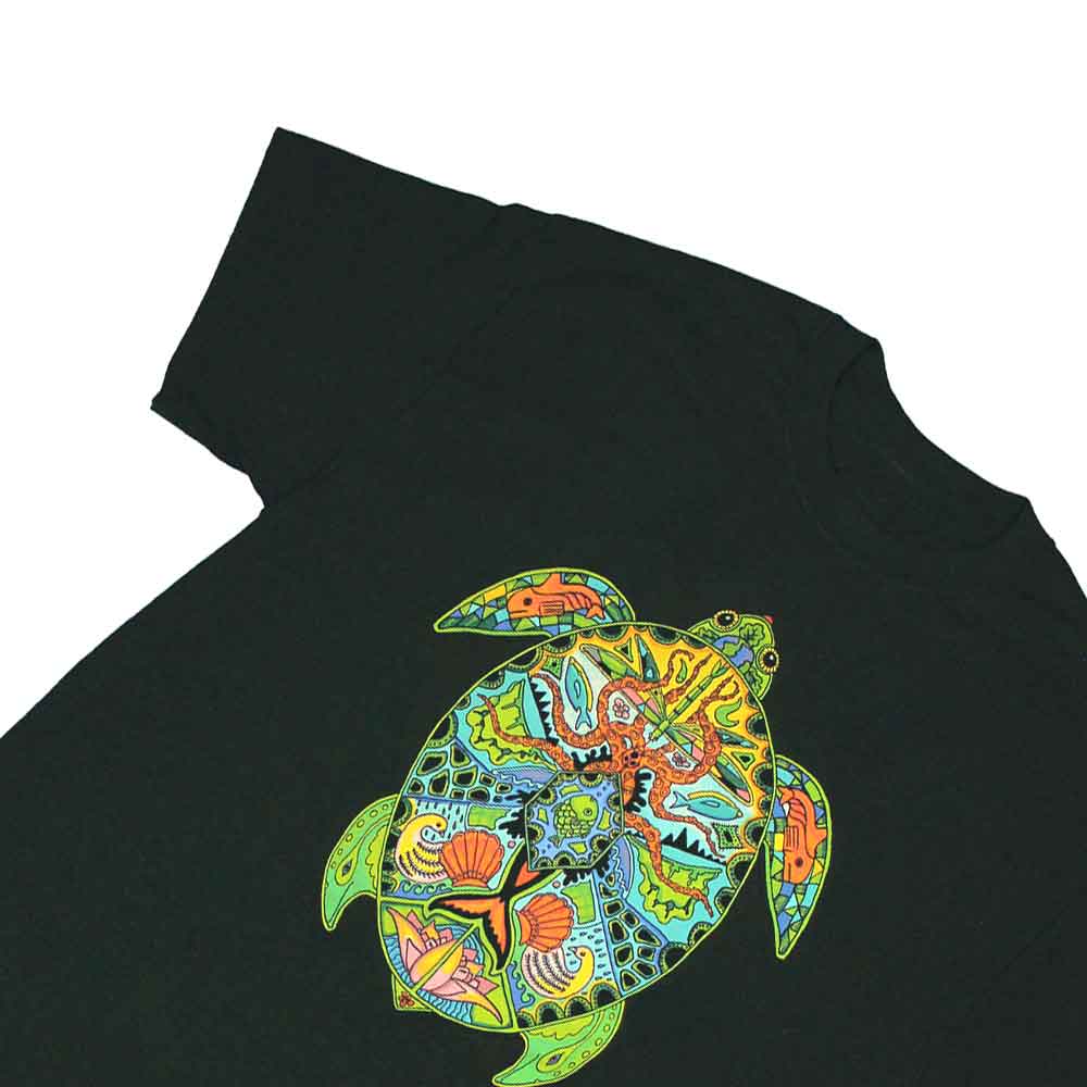 Liberty Graphics T-Shirts Earth Art Sea Turtle アースアート 海亀